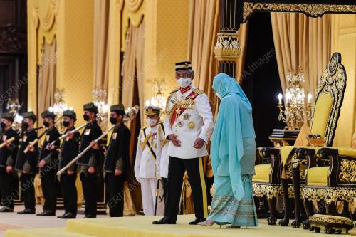 AL-SULTAN ABDULLAH RI'AYATUDDIN AL-MUSTAFA BILLAH SHAH