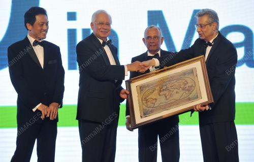 KL38_08042015_STANCHART