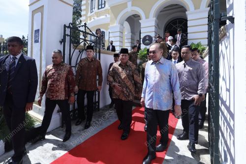 DATUK SERI ANWAR IBRAHIM
