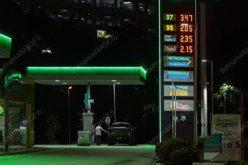 TINJAUAN MINYAK DIESEL