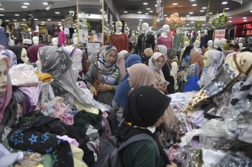 TINJAUAN PERSIAPAN HARI RAYA