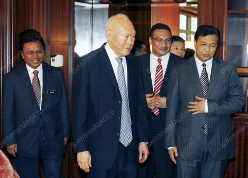LEE KUAN YEW