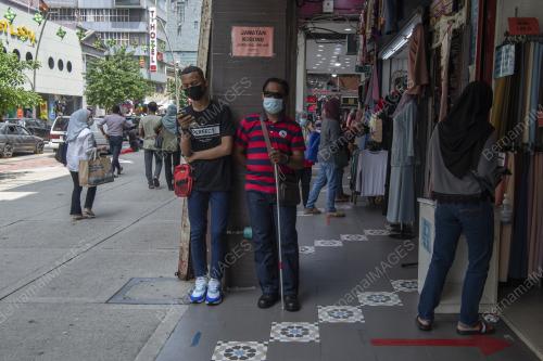TINJAUAN DI BAZAR JALAN TUNKU ANDUL RAHMAN