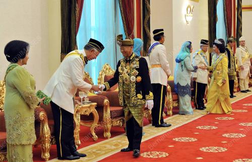 KL38_11042012_AGONG_SALAM