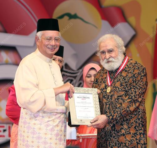 DATUK SERI MOHD NAJIB TUN ABDUL RAZAK