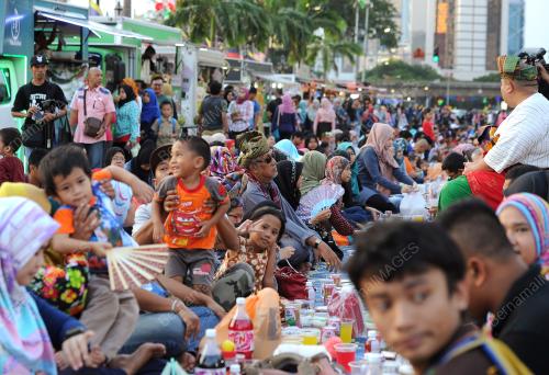 KL38_11062017_NAZRI_IFTAR_BN201706096481