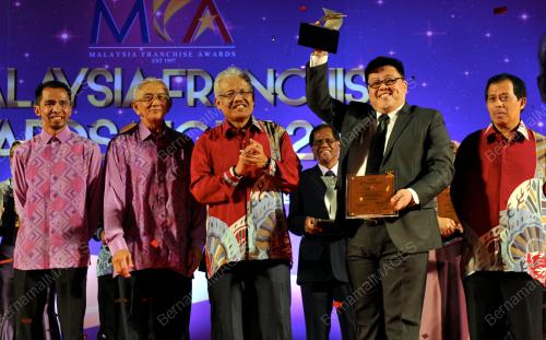 KL38_11112016_ANUGERAH