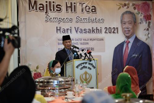 TAN SRI MUHYIDDIN YASSIN