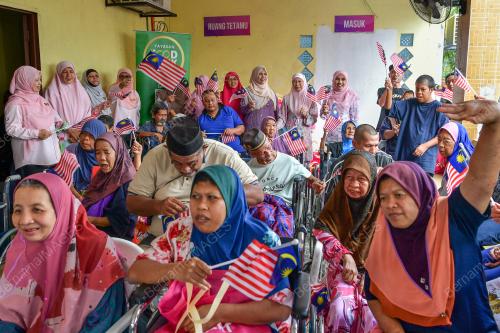DATUK SERI DR WAN AZIZAH WAN ISMAIL