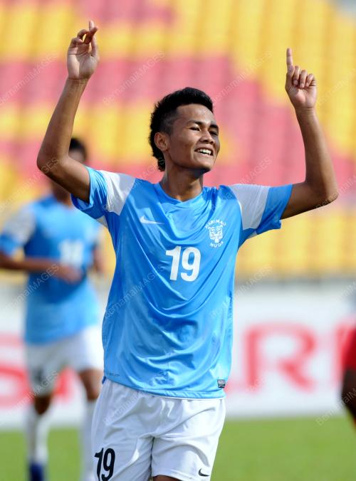 KL38_13022012_BOLA