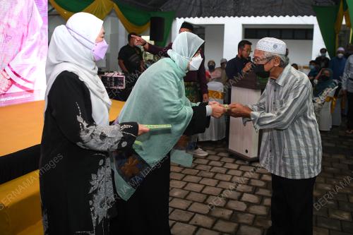 DATUK ZURAIDA KAMARUDDIN