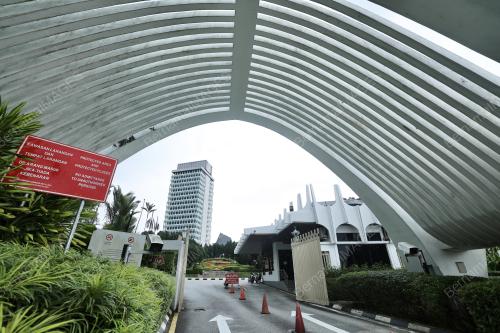 BANGUNAN PARLIMEN