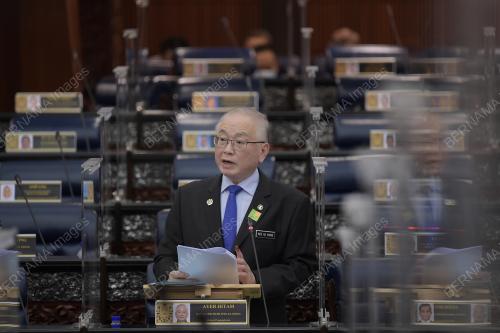 DATUK SERI DR WEE KA SIONG