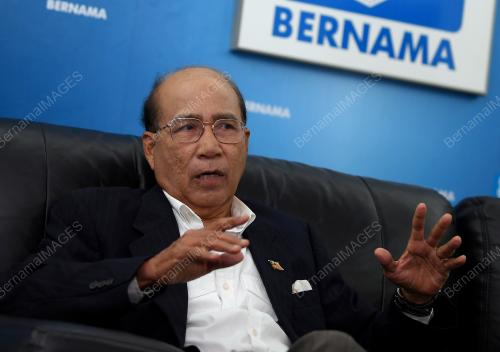 DATUK SERI WAN AHMAD WAN OMAR
