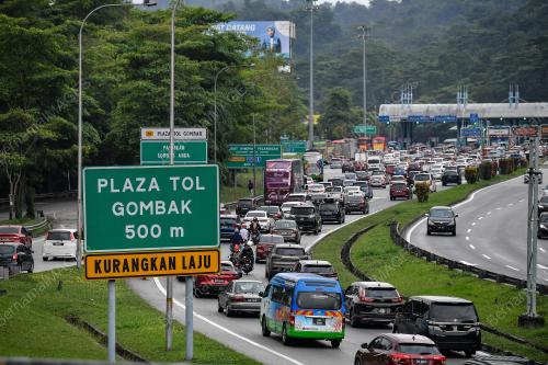 TINJAUAN ALIRAN TRAFIK TOL GOMBAK