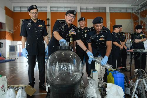 DATUK SERI MAZLAN LAZIM