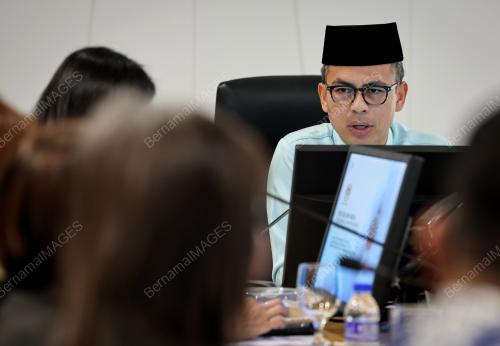 DATUK FAHMI FADZIL