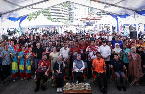 DATUK SERI DR ZALIHA MUSTAFA