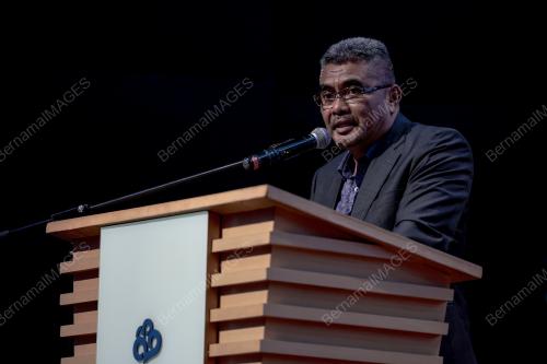 DATUK MOHD RAZMAN YAACOB