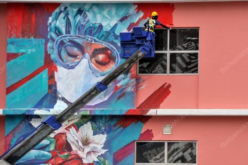 LUKISAN MURAL BARISAN HADAPAN DI INSTITUT JANTUNG NEGARA