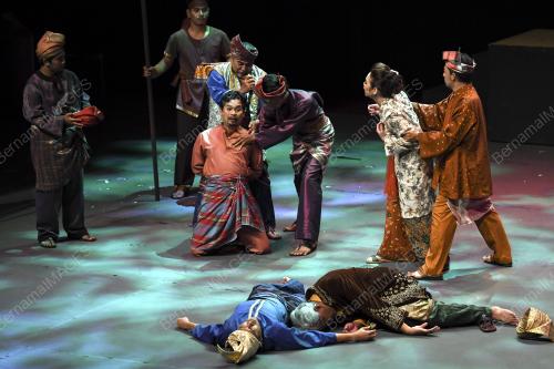 KL38_19102017_TEATER_BN201710188740