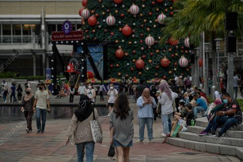 TINJAUAN KAWASAN TUMPUAN ORANG RAMAI