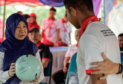 DR NORISAH SUHAILI