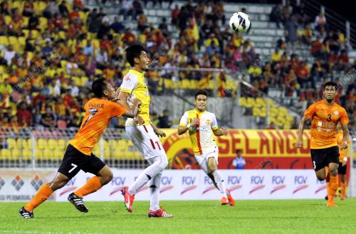 KL38_20062015_BOLA