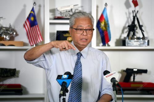 DATUK SERI ISMAIL SABRI YAAKOB