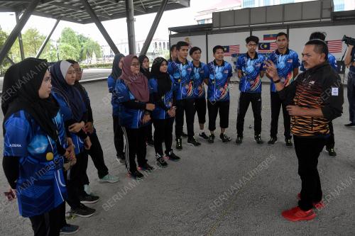 DATUK NUR AZMI AHMAD