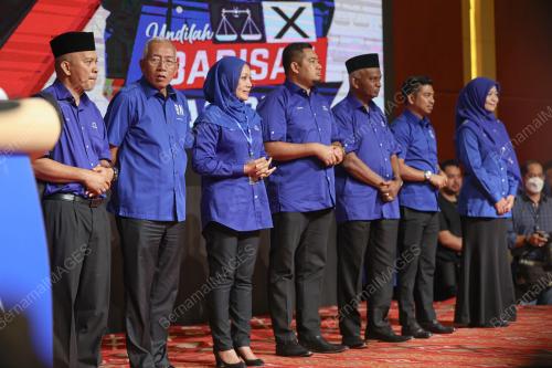 MAJLIS PENGUMUMAN CALON BARISAN NASIONAL PRN KE-15