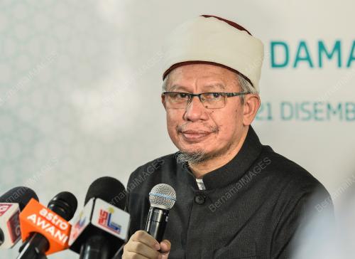 SENATOR DATUK DR ZULKIFLI MOHAMAD AL BAKRI