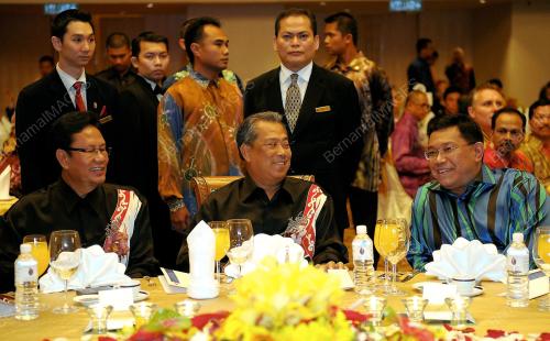 TAN SRI MUHYIDDIN YASSIN