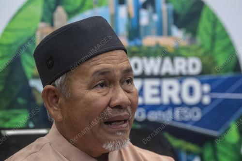 DATUK SERI TUAN IBRAHIM TUAN MAN