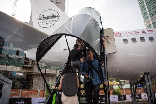 KL38_24042018_PLANE_BN201804206001