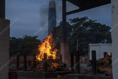 PENGKEBUMIAN PESAKIT COVID-19 INDIA
