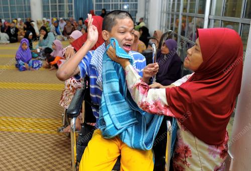 SUMBANGAN DUIT RAYA