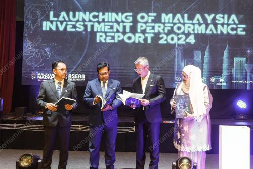 DATUK SERI TENGKU ZAFRUL TENGKU ABDUL AZIZ