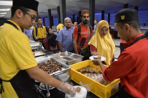 KL38_25052018_BERBUKA