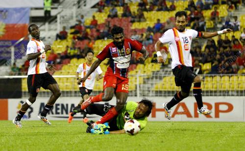 KL38_25062014_BOLA