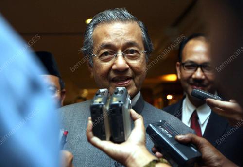 DR MAHATHIR MOHAMAD