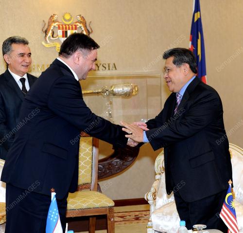 KL38_26022013_DEWAN_NEGARA