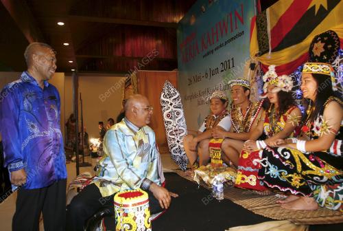 DATUK MAGLIN DENNIS D' CRUZ