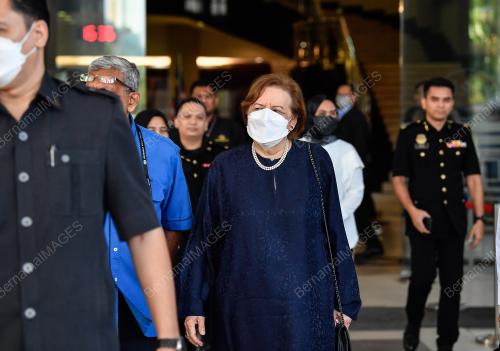 TAN SRI ZETI AKHTAR AZIZ