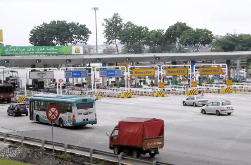 TOL SUNGAI BESI
