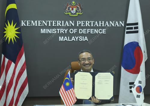 DATUK SERI HISHAMMUDDIN TUN HUSSIEN