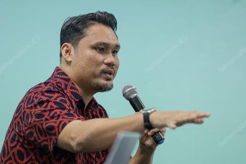 NIDZAM JAMIL
