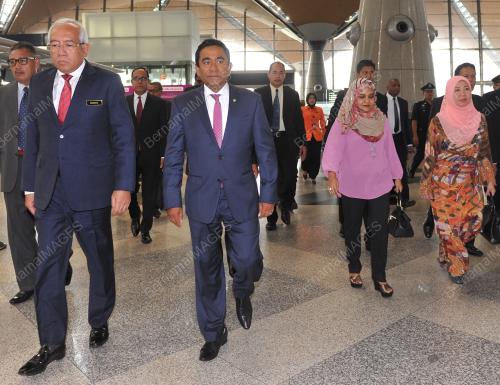 KL38_29032016_MALDIVES
