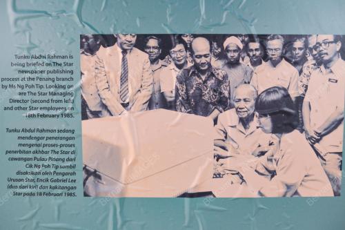 KOLEKSI SEJARAH