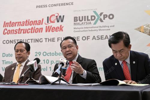 DATUK SERI ALEXANDER NANTA LINGGI
